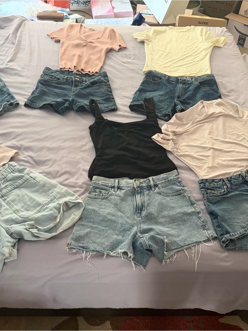 Summer capsule wardrobe- shorts and tops